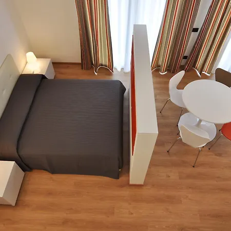 Bb Citta Studi Aparthotel 2*